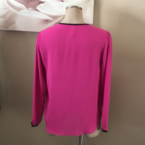 Pink blouse with zipper front - Picture 4 of 7